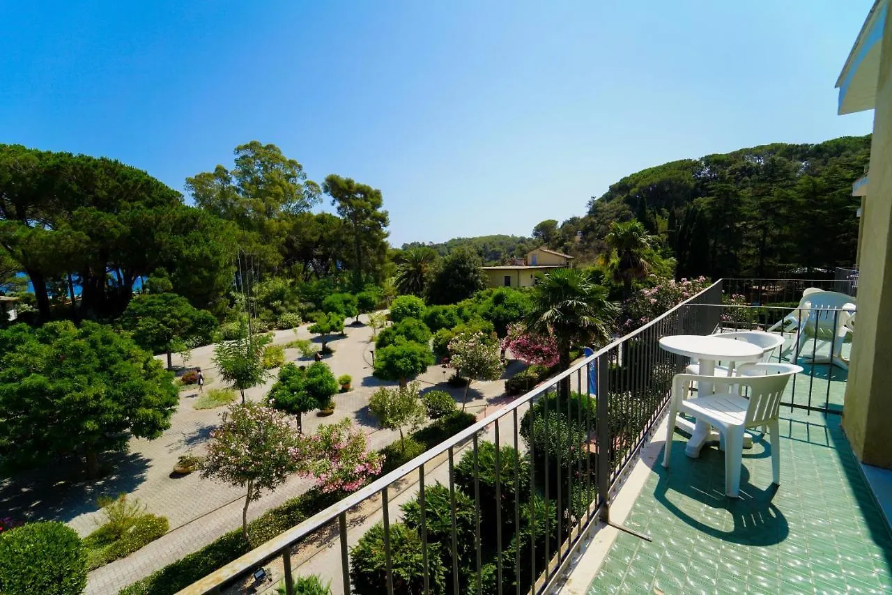 **** Resort Hotel Le Acacie Capoliveri  Italia